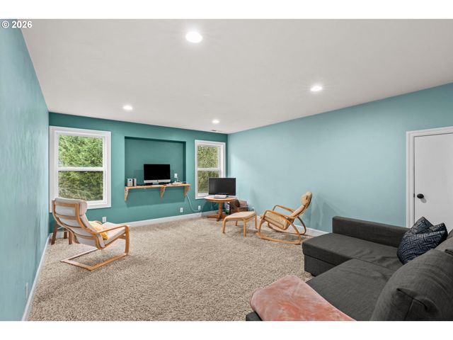 88952 CONRAD Rd, Veneta, OR 97487