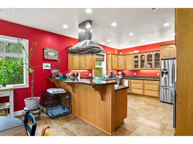 88952 CONRAD Rd, Veneta, OR 97487