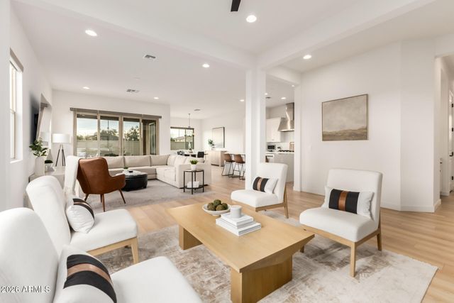 4300 S AMETHYST Drive, Chandler, AZ 85249