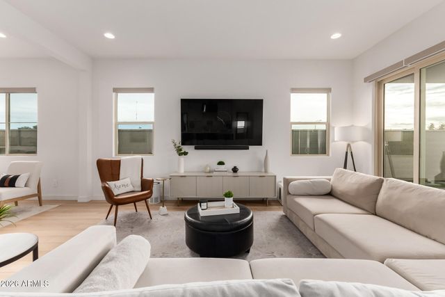 4300 S AMETHYST Drive, Chandler, AZ 85249