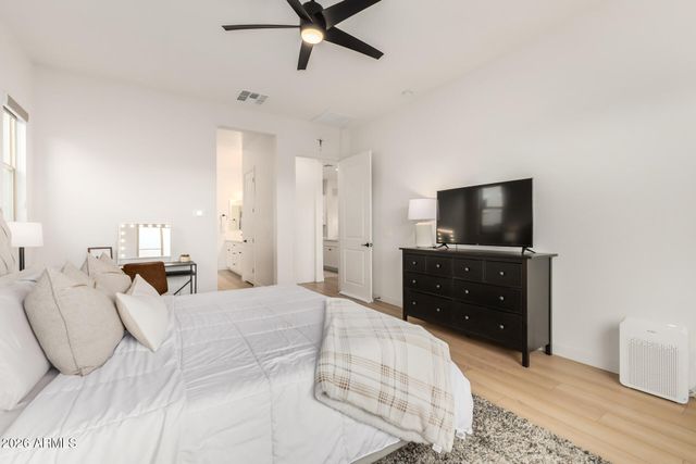 4300 S AMETHYST Drive, Chandler, AZ 85249