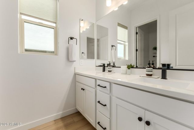 4300 S AMETHYST Drive, Chandler, AZ 85249