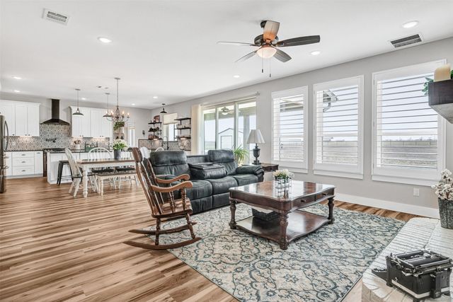 14625 Metz Road, Valley View, TX 76272