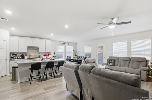 18207 Ansley, San Antonio, TX 78247