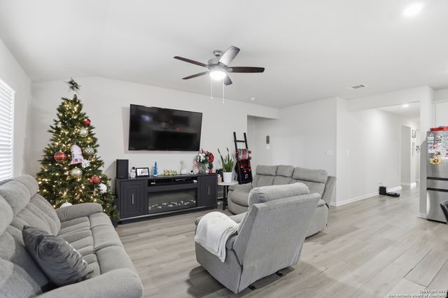 18207 Ansley, San Antonio, TX 78247