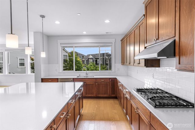 26728 NE Walden Way, Duvall, WA 98019