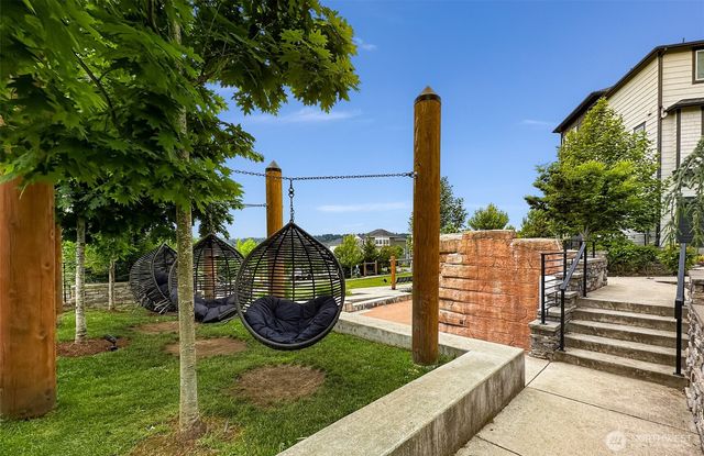 26728 NE Walden Way, Duvall, WA 98019