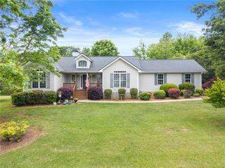222 Mallard Pond Circle, Alto, GA 30510