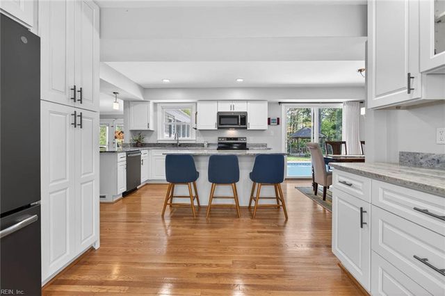 728 Queen Elizabeth DR, Virginia Beach, VA 23452