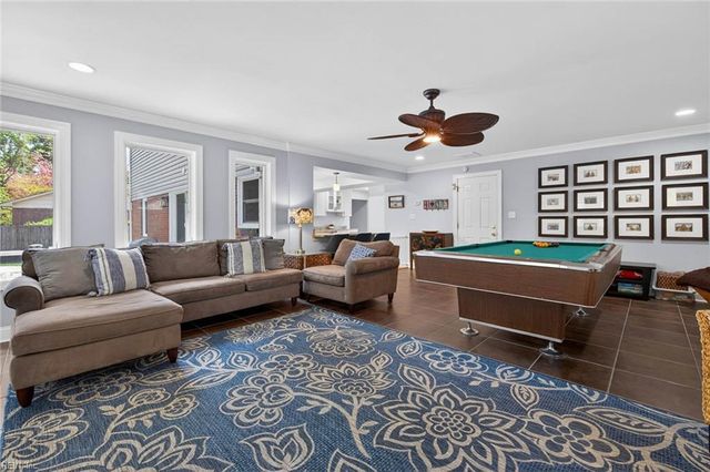 728 Queen Elizabeth DR, Virginia Beach, VA 23452