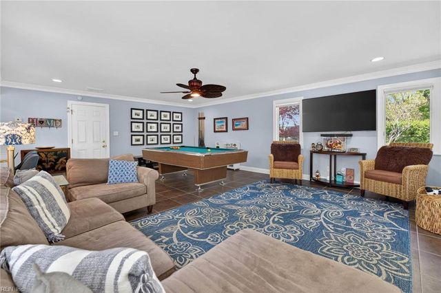 728 Queen Elizabeth DR, Virginia Beach, VA 23452