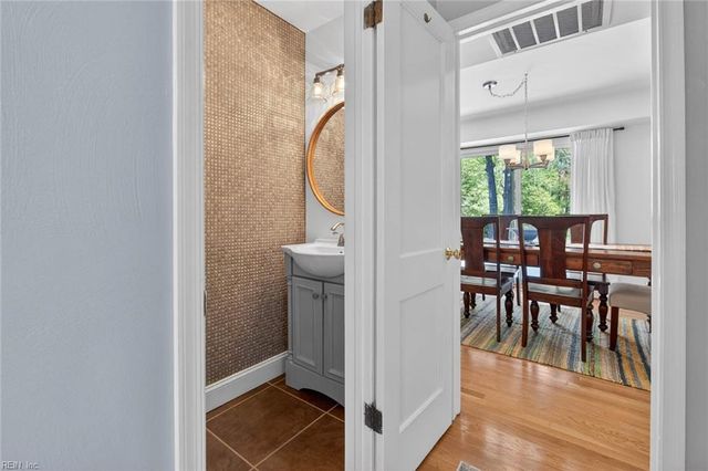 728 Queen Elizabeth DR, Virginia Beach, VA 23452