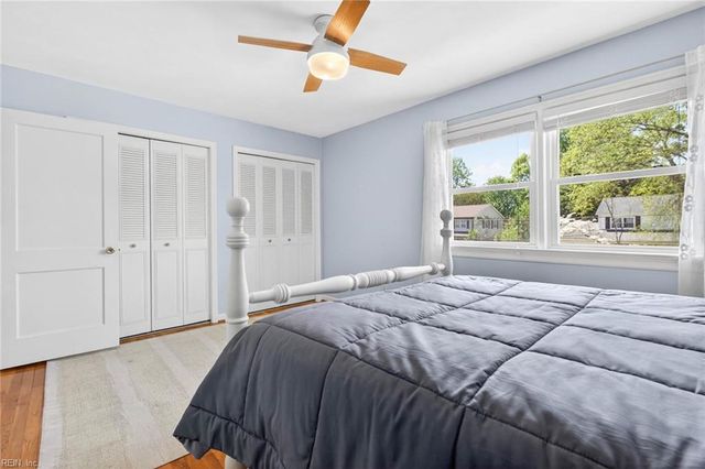 728 Queen Elizabeth DR, Virginia Beach, VA 23452