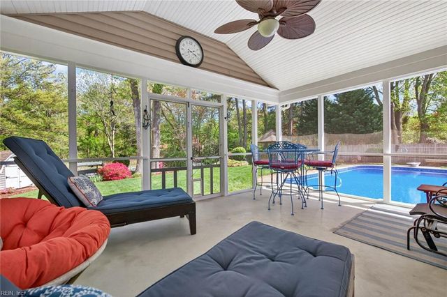 728 Queen Elizabeth DR, Virginia Beach, VA 23452