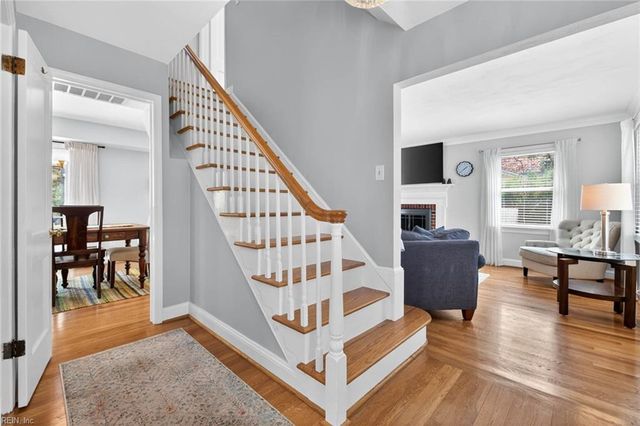 728 Queen Elizabeth DR, Virginia Beach, VA 23452