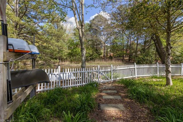 728 Queen Elizabeth DR, Virginia Beach, VA 23452