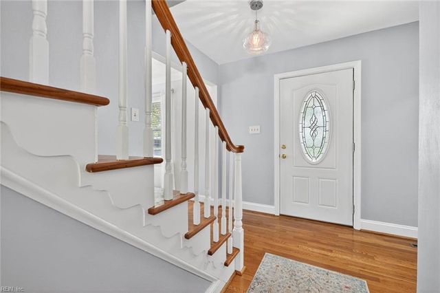 728 Queen Elizabeth DR, Virginia Beach, VA 23452