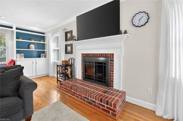 728 Queen Elizabeth DR, Virginia Beach, VA 23452