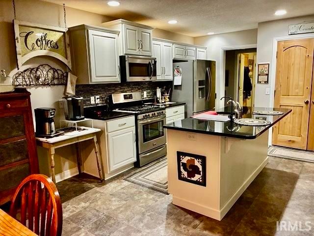 702 Bellingham Drive, Huntington, IN 46750