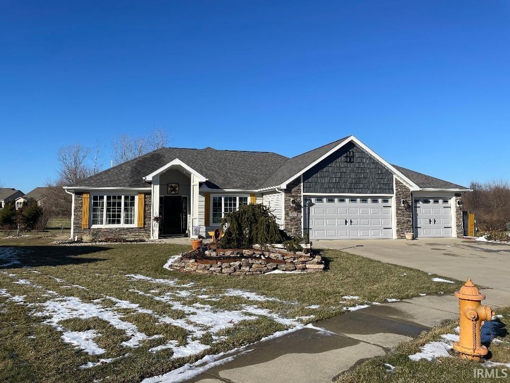 702 Bellingham Drive, Huntington, IN 46750