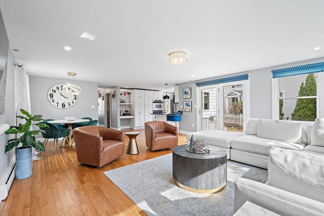 28 Dexter Rd, Lexington, MA 02420