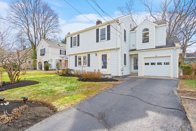 28 Dexter Rd, Lexington, MA 02420