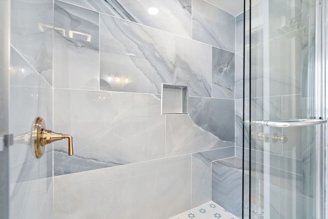 28 Dexter Rd, Lexington, MA 02420