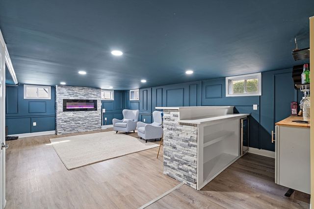 28 Dexter Rd, Lexington, MA 02420