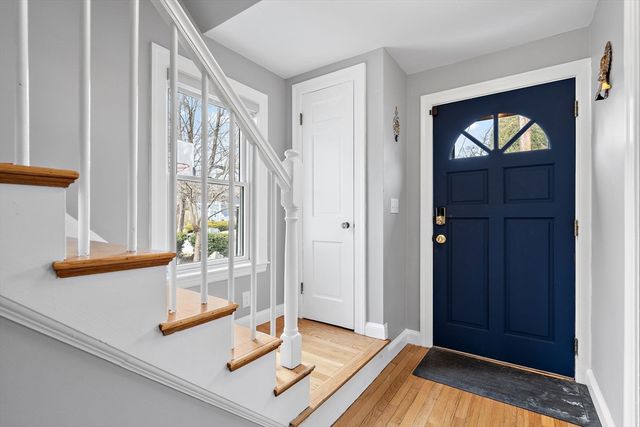 28 Dexter Rd, Lexington, MA 02420