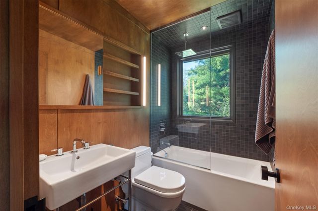 15 Finney Farm Road, Croton-on-hudson, NY 10520