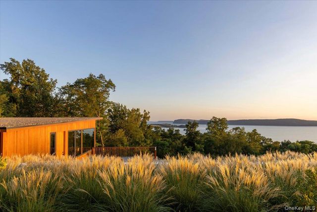 15 Finney Farm Road, Croton-on-hudson, NY 10520