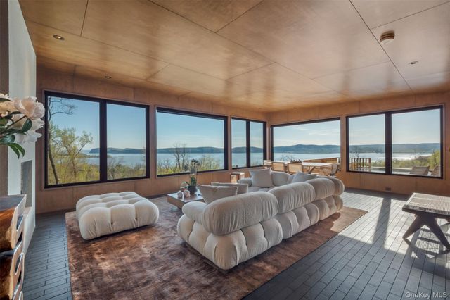 15 Finney Farm Road, Croton-on-hudson, NY 10520