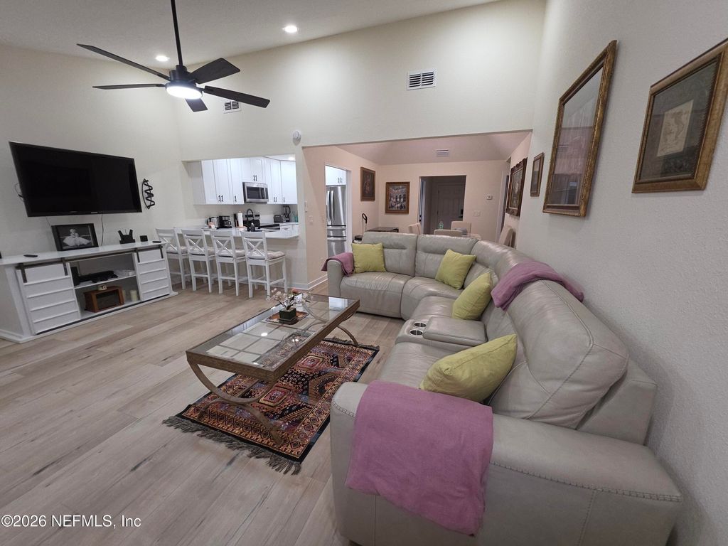 7411 COLONY COVE Lane, Jacksonville, FL 32277