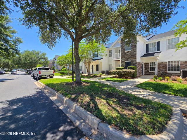 575 OAKLEAF PLANTATION Parkway 710, Orange Park, FL 32065