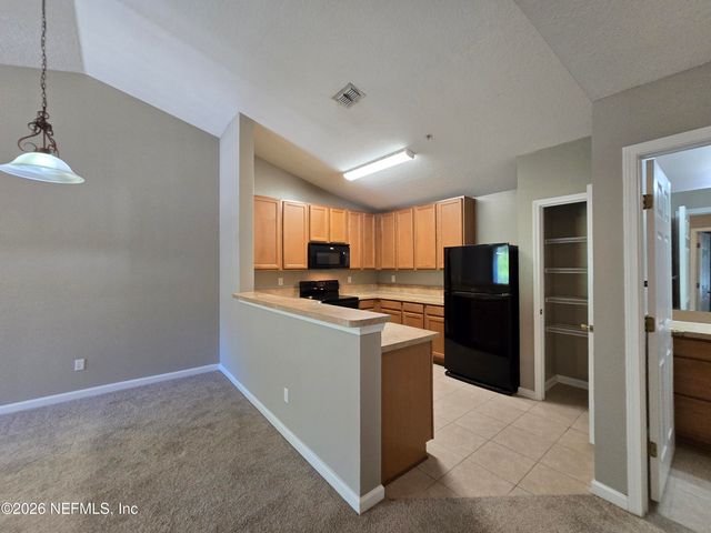 575 OAKLEAF PLANTATION Parkway 710, Orange Park, FL 32065