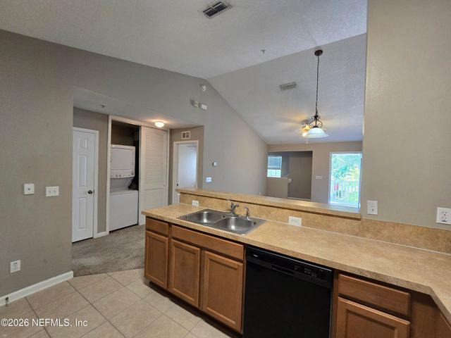 575 OAKLEAF PLANTATION Parkway 710, Orange Park, FL 32065