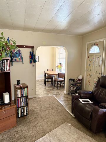 616 W High Street, Bangor, MI 49013