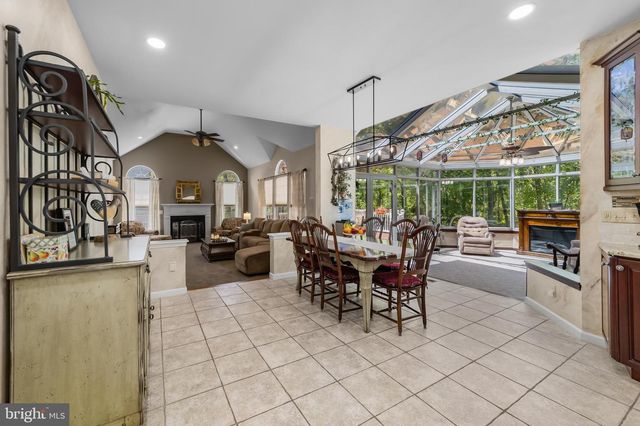 52 SPRUCE MEADOWS DR, Monroe Township, NJ 08831