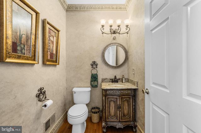52 SPRUCE MEADOWS DR, Monroe Township, NJ 08831