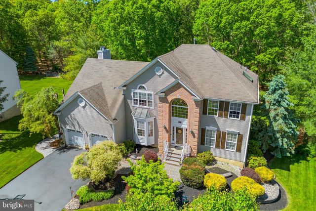 52 SPRUCE MEADOWS DR, Monroe Township, NJ 08831