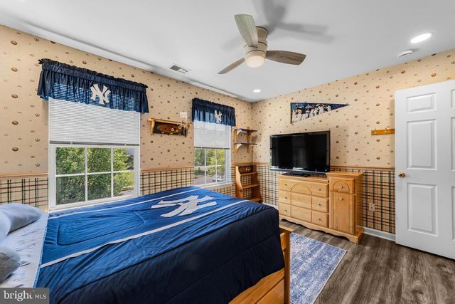 52 SPRUCE MEADOWS DR, Monroe Township, NJ 08831