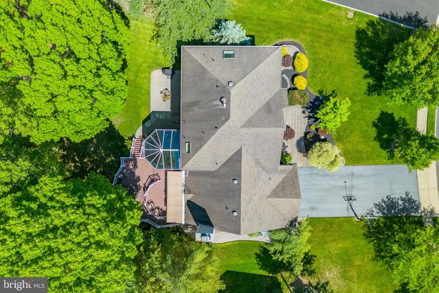 52 SPRUCE MEADOWS DR, Monroe Township, NJ 08831