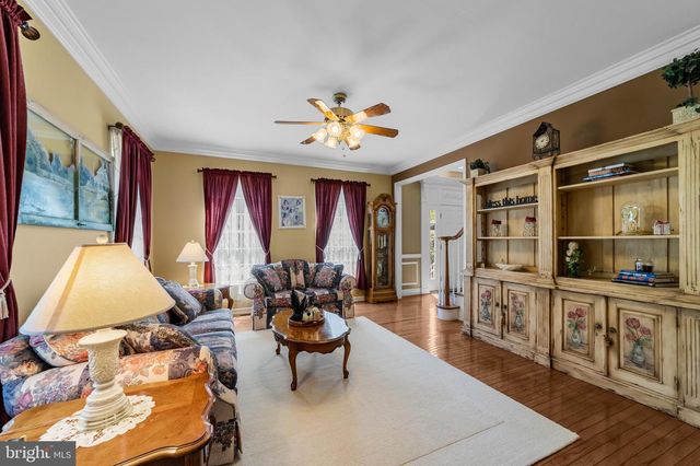 52 SPRUCE MEADOWS DR, Monroe Township, NJ 08831