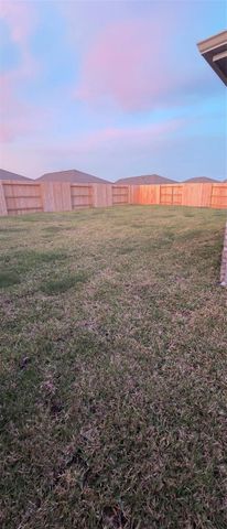 2324 Millard Creek, League City, TX 77573