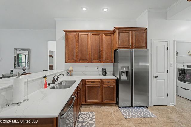 7459 Featherston Cove, Olive Branch, MS 38654