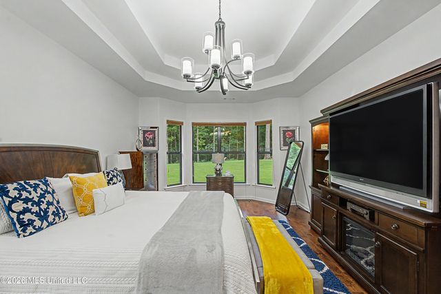 7459 Featherston Cove, Olive Branch, MS 38654
