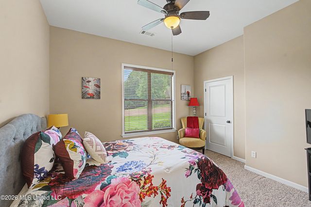 7459 Featherston Cove, Olive Branch, MS 38654