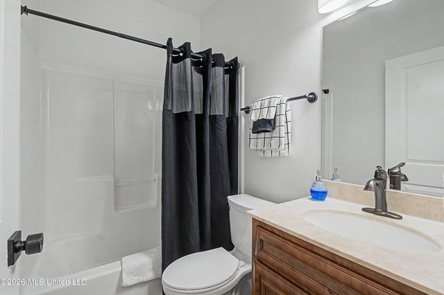 7459 Featherston Cove, Olive Branch, MS 38654