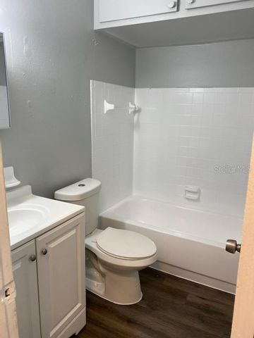 646 88TH AVENUE N 6, St Petersburg, FL 33702