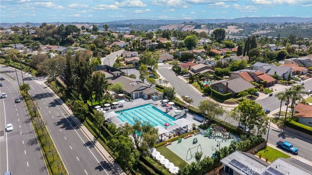26665 Baronet, Mission Viejo, CA 92692